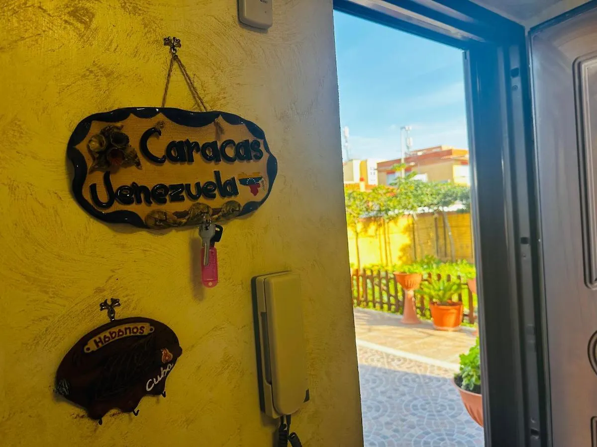 Romano House Fiumicino 0*,  İtalya